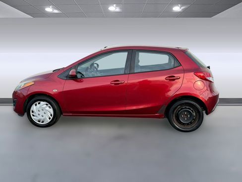 Used 2014 MAZDA MAZDA2 Sport image 2