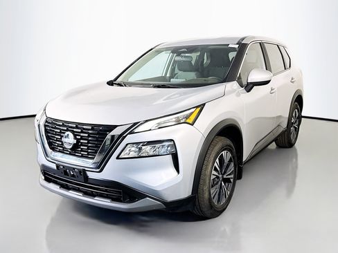 Used 2023 Nissan Rogue SV FWD image 4