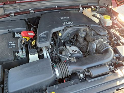 Used 2021 Jeep Wrangler Unlimited Islander image 34