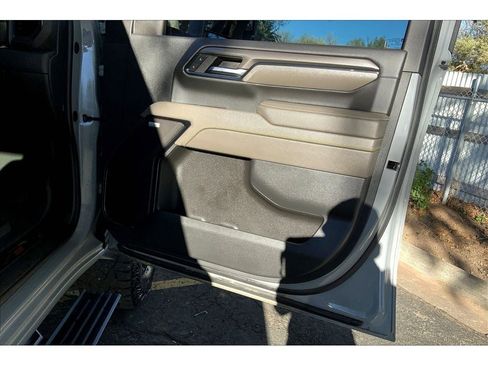 Used 2024 Chevrolet Silverado 2500 ZR2 w/ Technology Package image 26