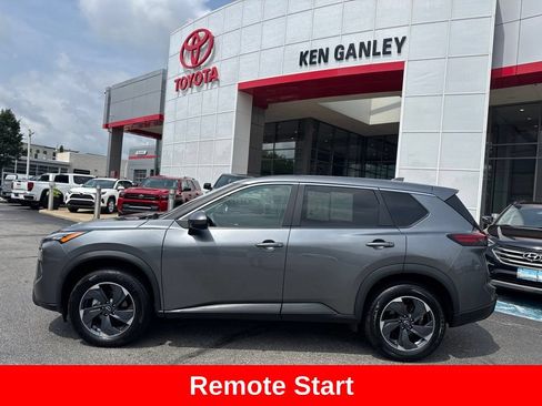 Used 2024 Nissan Rogue SV FWD image 3