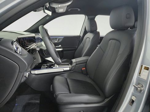 Certified 2026 Mercedes-Benz GLB 250 image 17
