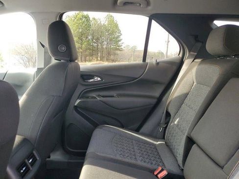 Used 2023 Chevrolet Equinox LT image 8