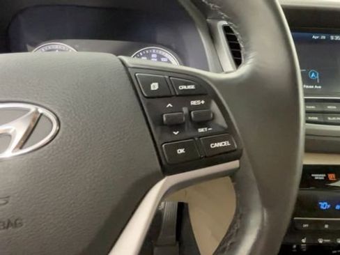 Used 2016 Hyundai Tucson Limited AWD/4WD image 21