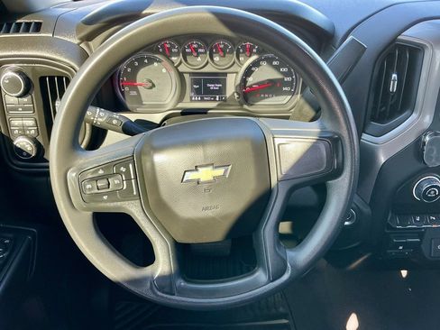 Used 2024 Chevrolet Silverado 2500 Custom w/ Custom Value Package image 30