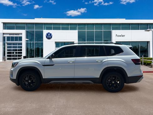 New 2026 Volkswagen Atlas Peak Edition AWD/4WD image 8