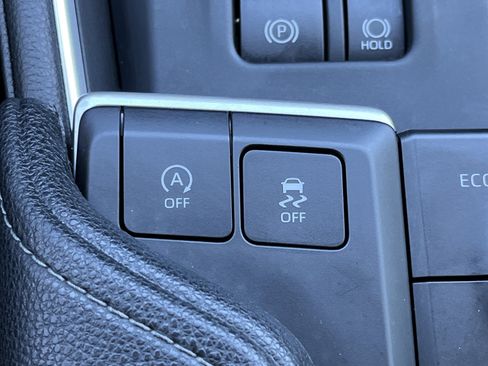 Used 2024 Toyota Grand Highlander Limited image 10