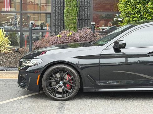 Used 2022 BMW 530i w/ M Sport Package RWD image 10