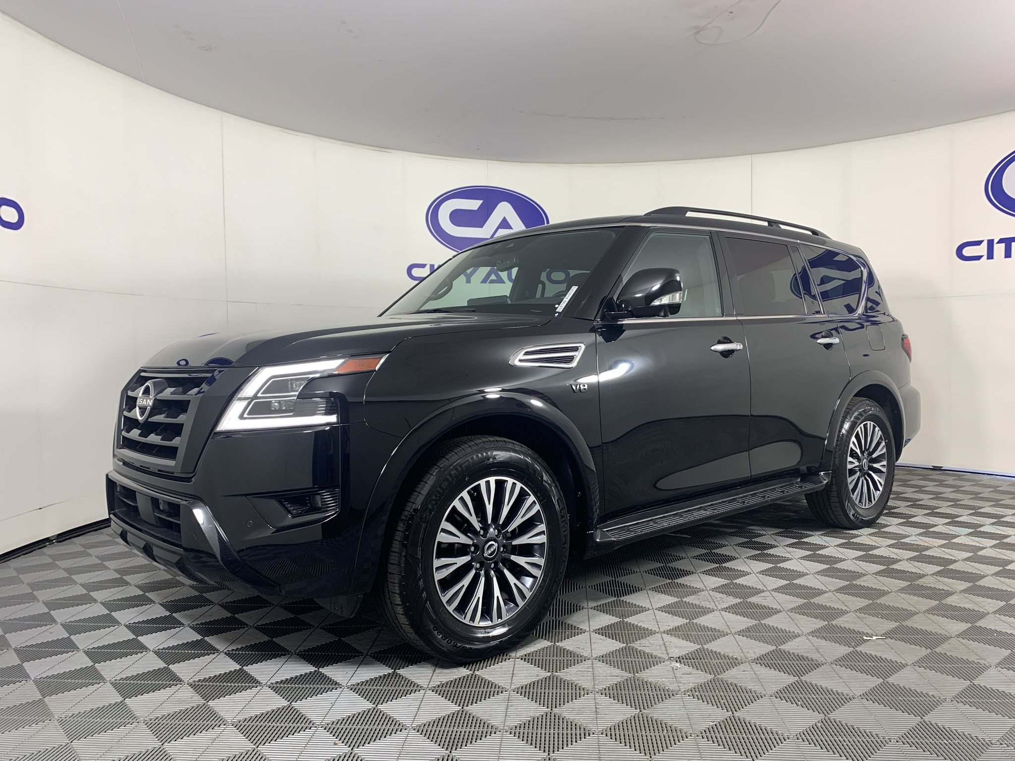 Used 2022 Nissan Armada SL w/ Midnight Edition Package RWD image 6