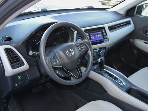 Used 2021 Honda HR-V LX image 19