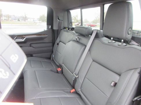 New 2026 GMC Sierra 1500 Elevation w/ Elevation Premium Package AWD/4WD image 16