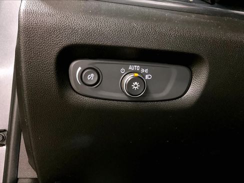 Used 2019 Chevrolet Traverse LS FWD image 33