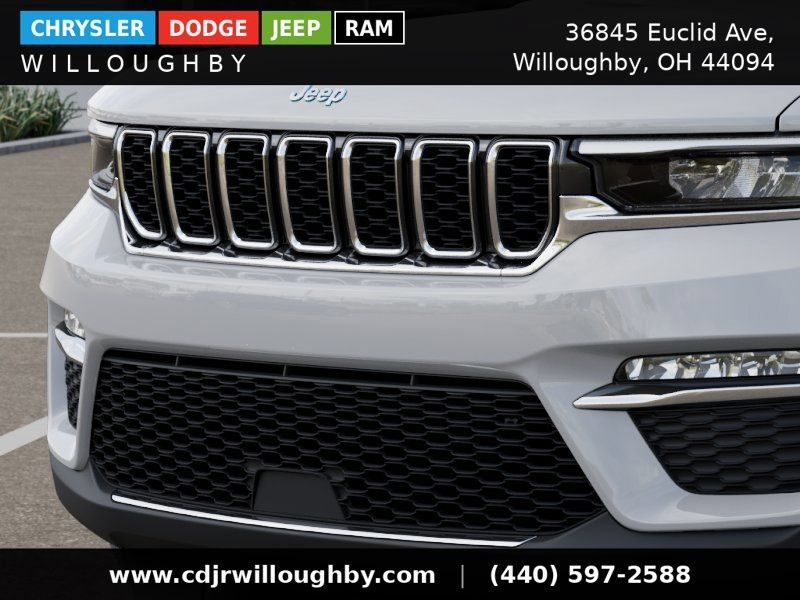 New 2025 Jeep Grand Cherokee Limited 4xe AWD/4WD image 13