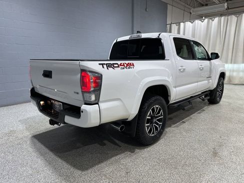Certified 2021 Toyota Tacoma TRD Sport image 4