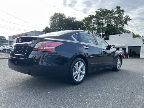 Used 2015 Nissan Altima 2.5 SV FWD image 4