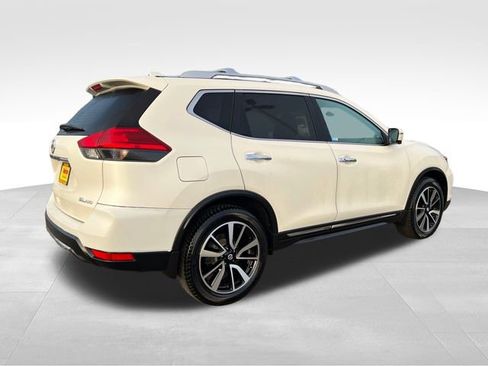 Used 2017 Nissan Rogue SL w/ SL Premium Package image 9