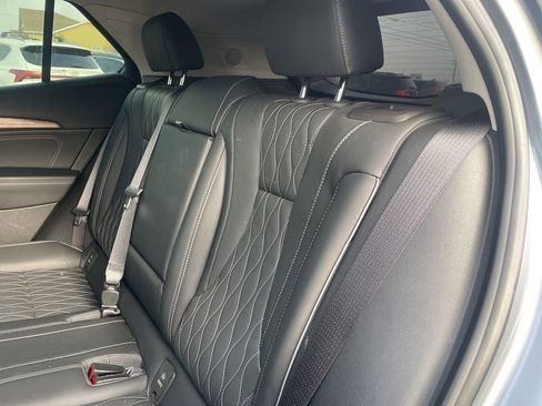 Used 2022 Buick Envision Avenir w/ Safety Package image 29