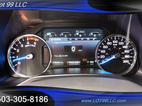 Used 2017 Ford F350 Platinum w/ Platinum Ultimate Package AWD/4WD image 23