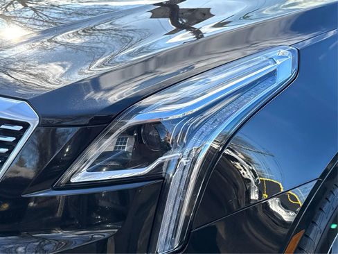 Used 2019 Cadillac XT5 Luxury image 28