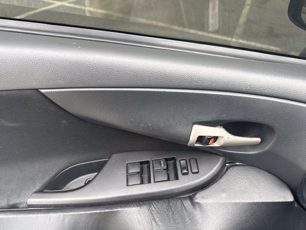 Used 2026 Toyota Corolla LE FWD image 20