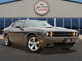 Used 2023 Dodge Challenger SXT video 1