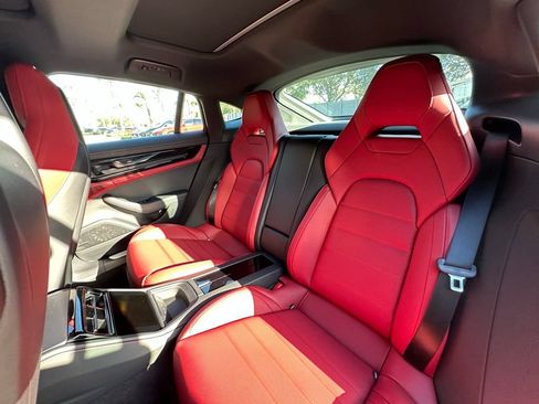 Certified 2026 Porsche Panamera RWD image 36