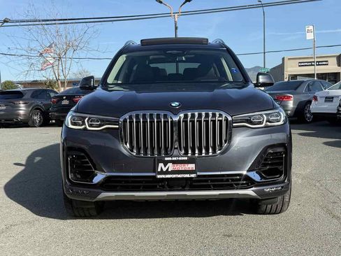 Used 2019 BMW X7 xDrive50i w/ Premium Package image 2