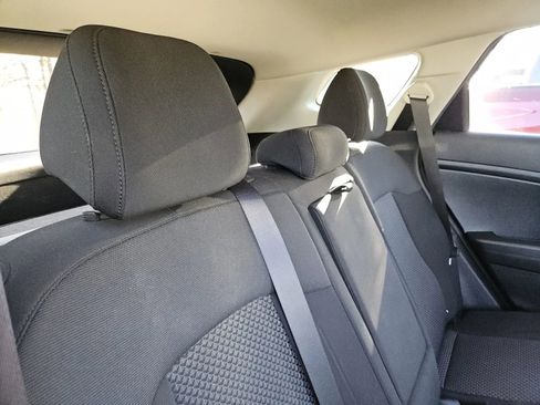 Used 2023 Kia Sportage LX image 12