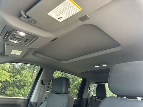 Used 2019 Chevrolet Silverado 1500 LT Trail Boss AWD/4WD image 19