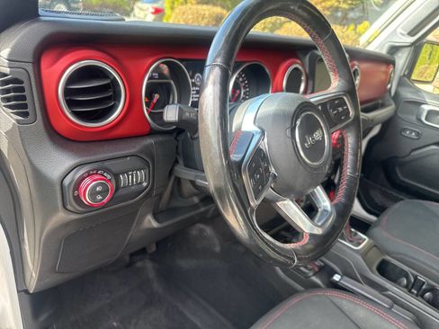 Used 2020 Jeep Gladiator Rubicon image 22