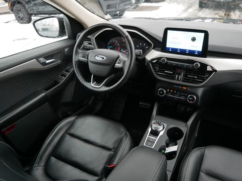 Used 2020 Ford Escape SEL image 9