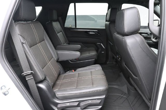 Used 2025 Chevrolet Tahoe High Country AWD/4WD image 33