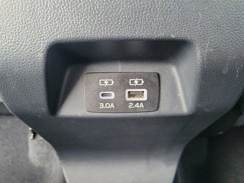 Used 2024 Subaru Crosstrek 2.0i Premium image 14