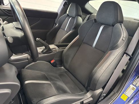 Used 2023 Toyota GR86 Premium RWD image 14