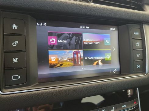 Used 2018 Jaguar XF Premium AWD/4WD image 28