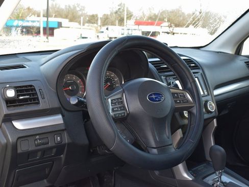 Used 2015 Subaru Forester 2.5i Premium image 9