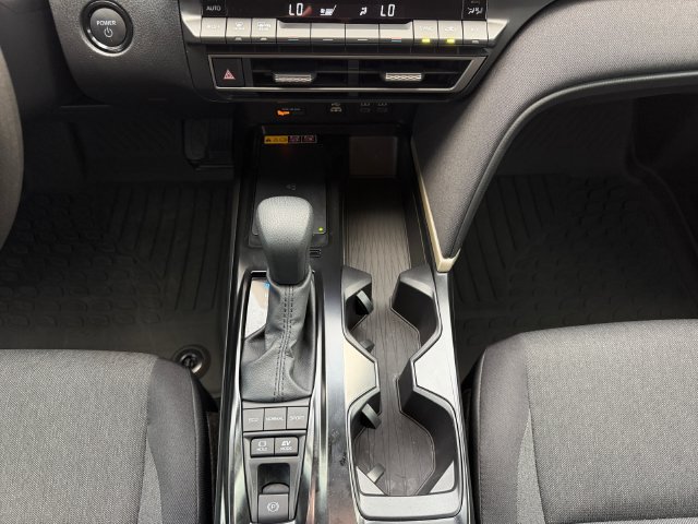 Certified 2025 Toyota Camry LE AWD/4WD image 12
