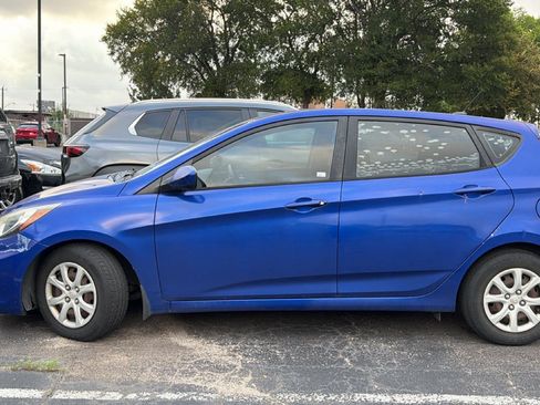 Used 2014 Hyundai Accent GS FWD image 5