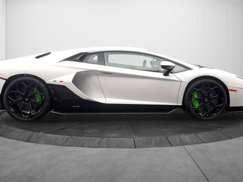 Used 2022 Lamborghini Aventador LP 780-4 Ultimae AWD/4WD image 3