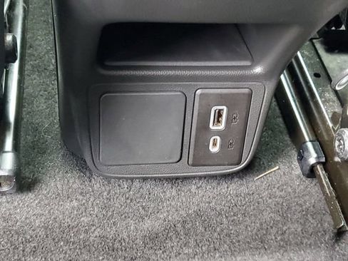 Certified 2023 Buick Encore GX Preferred FWD image 10
