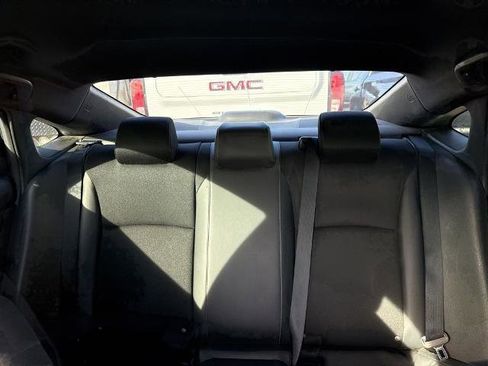 Used 2020 Honda Civic Sport image 11
