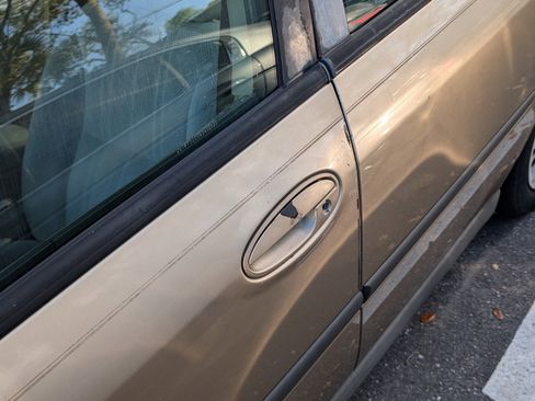 Used 2004 Chevrolet Impala w/ Preferred Equipment Group image 7