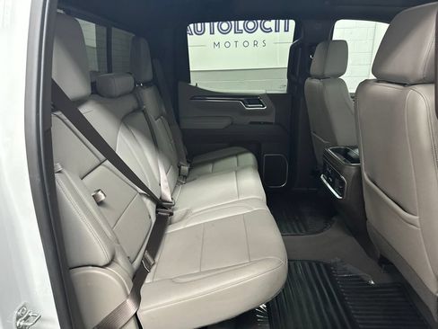 Used 2025 Chevrolet Silverado 1500 LTZ w/ LTZ Premium Package AWD/4WD image 21