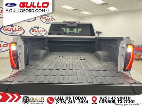 Used 2024 GMC Sierra 2500 Denali Ultimate w/ Max Trailering Package AWD/4WD image 10