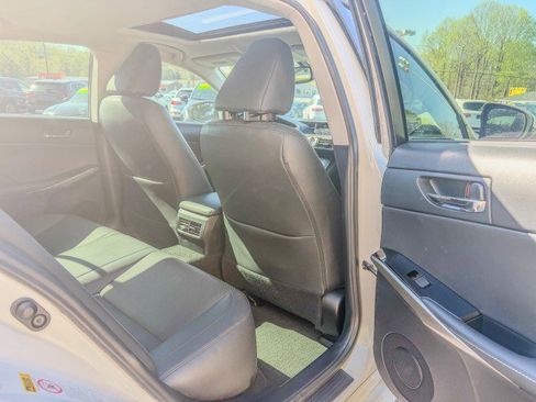 Used 2016 Lexus IS 200t image 13