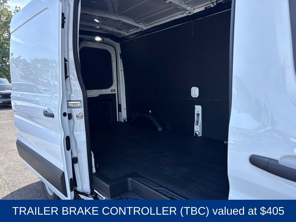 New 2027 Ford Transit 250 148 Medium Roof w/ Load Area Protection Package RWD image 6