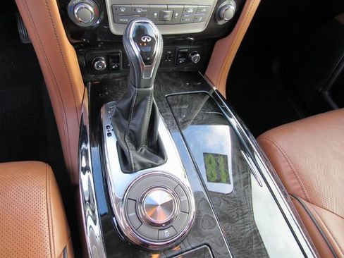 Used 2018 INFINITI QX80 Base w/ Deluxe Technology Package image 24