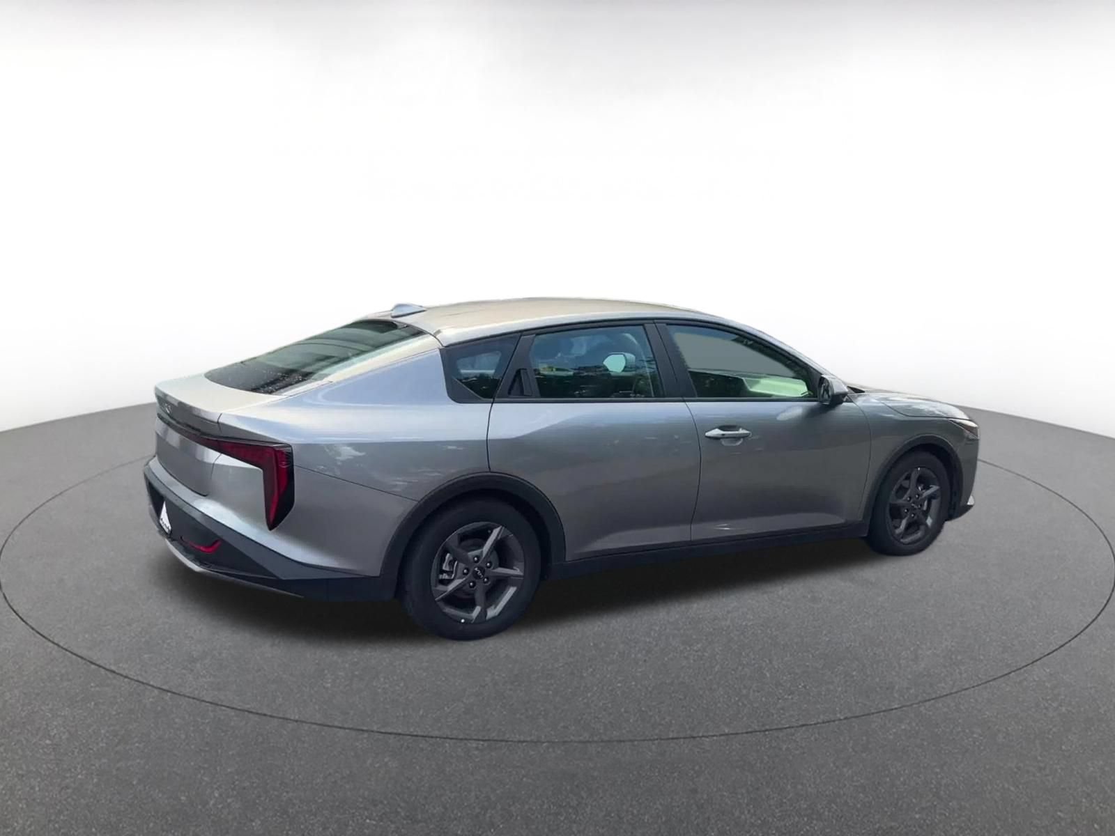 Used 2025 Kia K4 FWD image 12