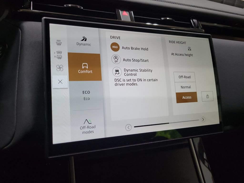 New 2026 Land Rover Range Rover Velar Dynamic SE AWD/4WD image 34