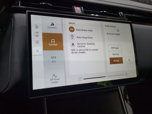 New 2026 Land Rover Range Rover Velar Dynamic SE image 34